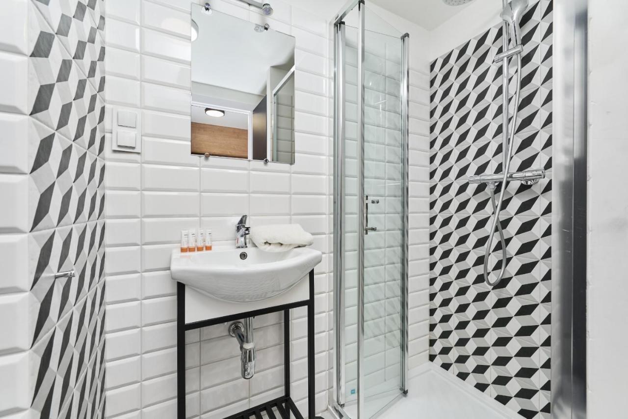 Mezzanine Studio Apartments Zarembowicza Wroclaw Airport By Renters ภายนอก รูปภาพ