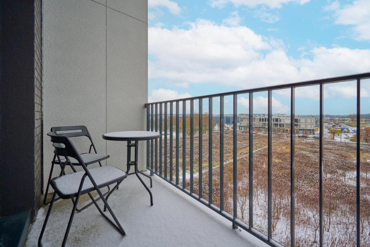 Mezzanine Studio Apartments Zarembowicza Wroclaw Airport By Renters ภายนอก รูปภาพ