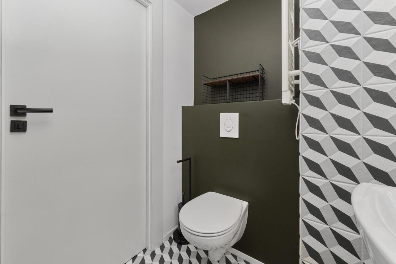 Mezzanine Studio Apartments Zarembowicza Wroclaw Airport By Renters ภายนอก รูปภาพ