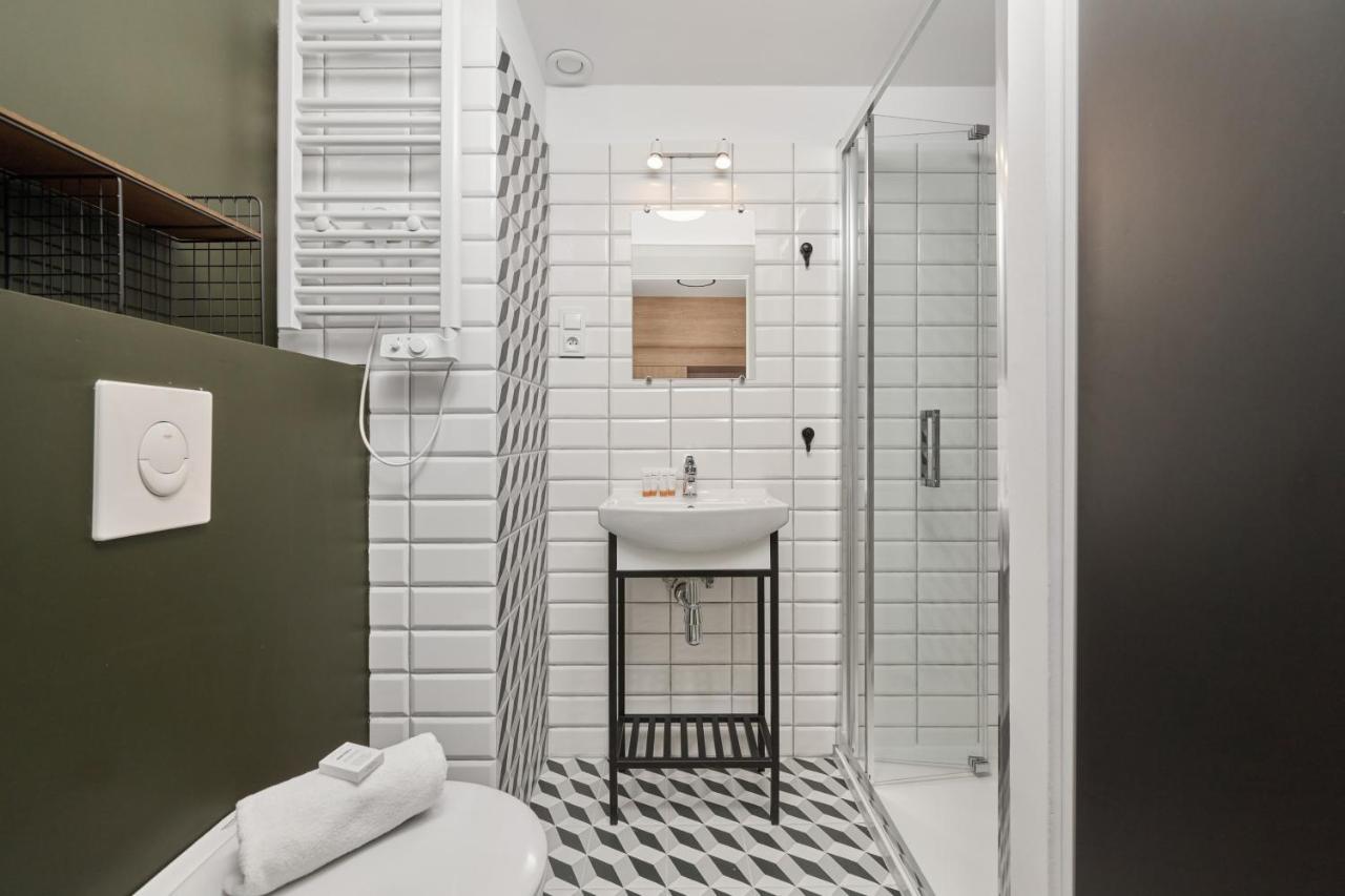 Mezzanine Studio Apartments Zarembowicza Wroclaw Airport By Renters ภายนอก รูปภาพ