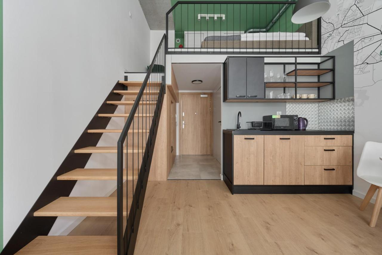 Mezzanine Studio Apartments Zarembowicza Wroclaw Airport By Renters ภายนอก รูปภาพ